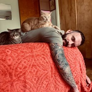 Meet your Posher, Leon